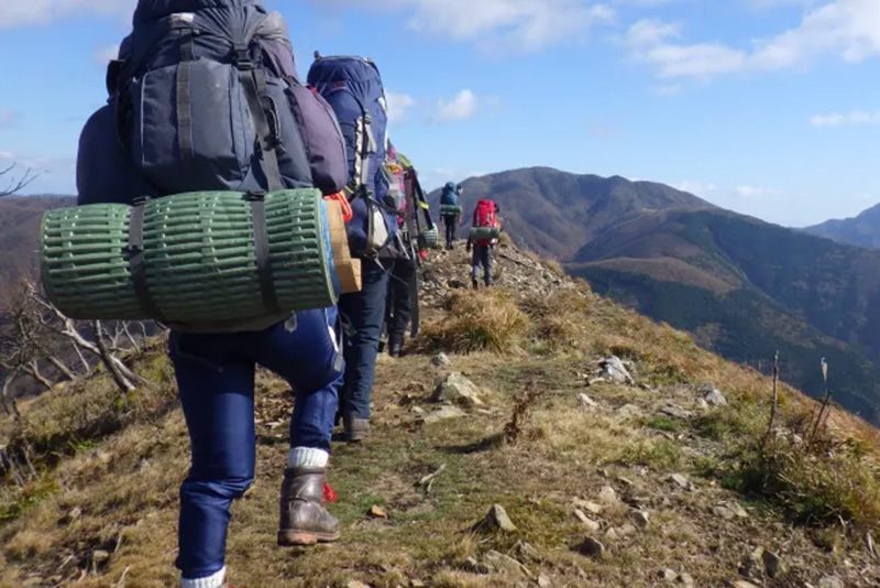 登山ザックを背負ってみよう